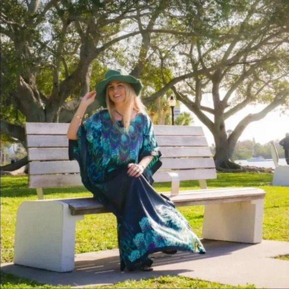 Boho Peacock Print Kaftan Maxi Dress | Beach Cover-Up Robe – One Size Fits Most - Picture 2 of 2